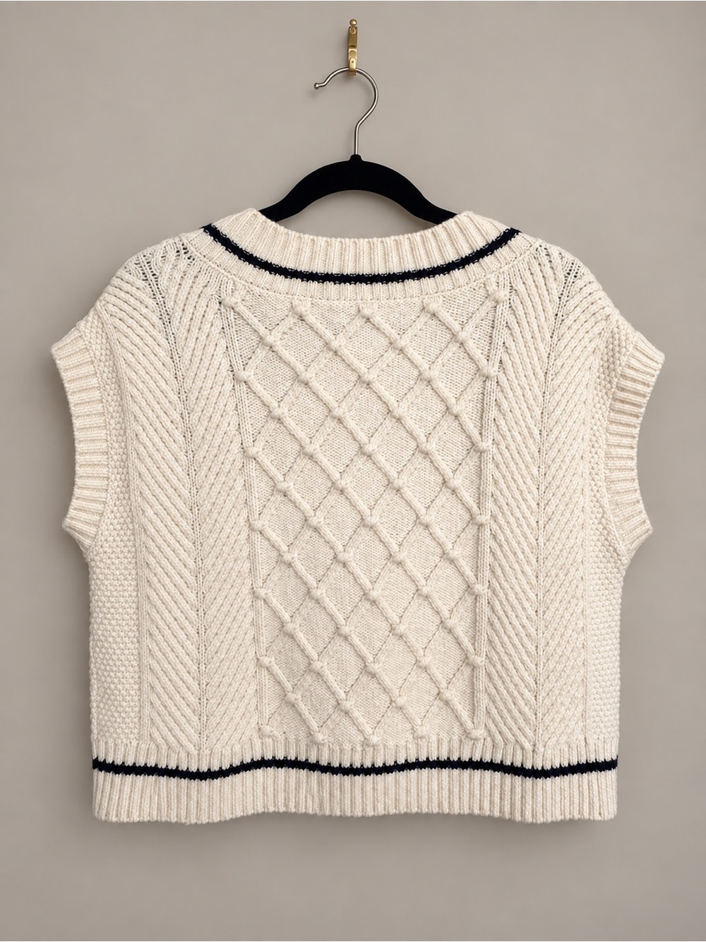 Maeve by Anthropologie Cable Knit Sweater Vest – Size M- reserved - Picture 3 of 8